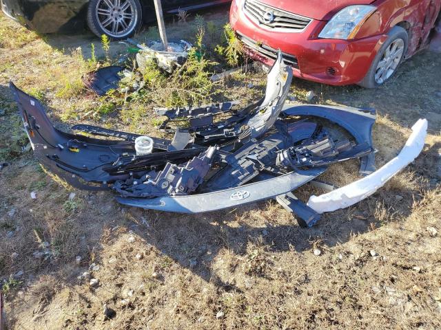 Toyota Prius Le Image 13