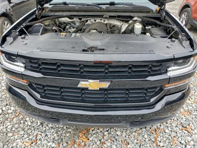 Chevrolet Silverado K1500 Custom Image 11