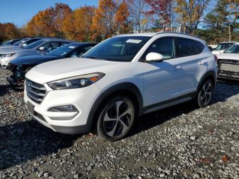  Salvage Hyundai TUCSON