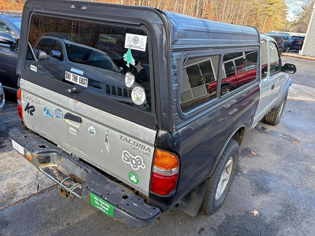 Toyota Tacoma Xtracab Image 11