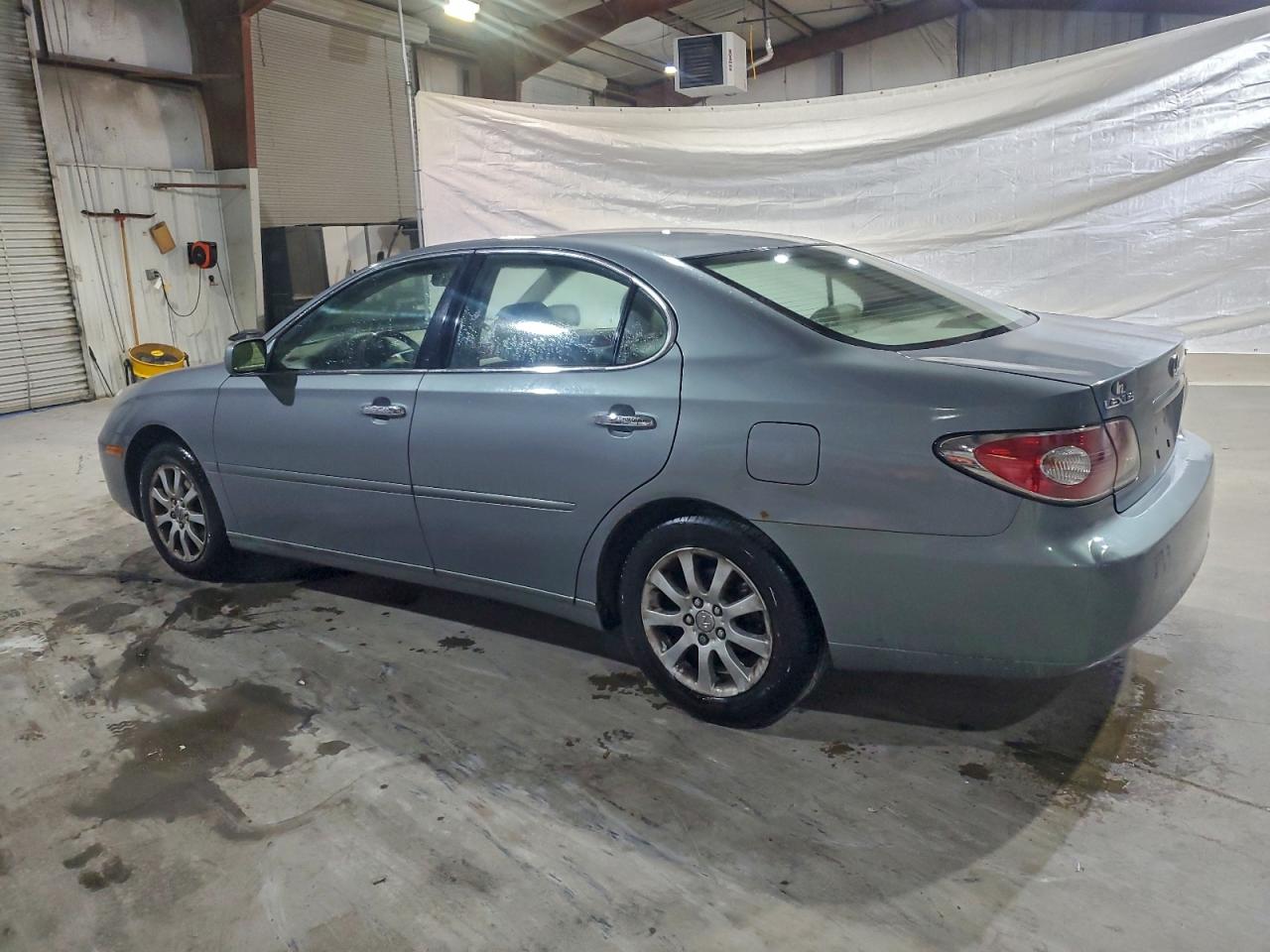 Lexus Es 300 Image 2