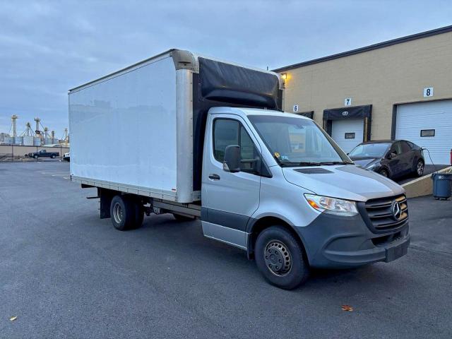  Salvage Mercedes-Benz Sprinter