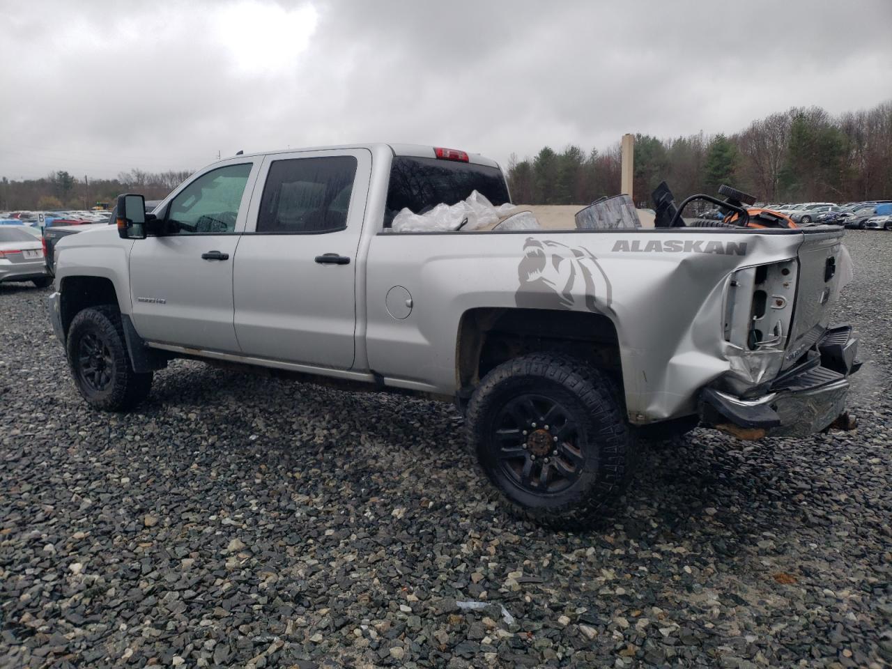 Chevrolet Silverado K2500 Heavy Duty Image 2