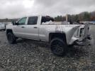 Chevrolet Silverado K2500 Heavy Duty Image 2