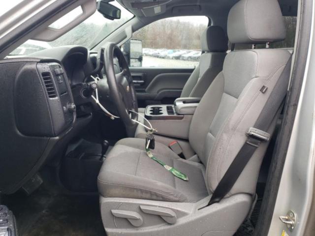 Chevrolet Silverado K2500 Heavy Duty Image 7