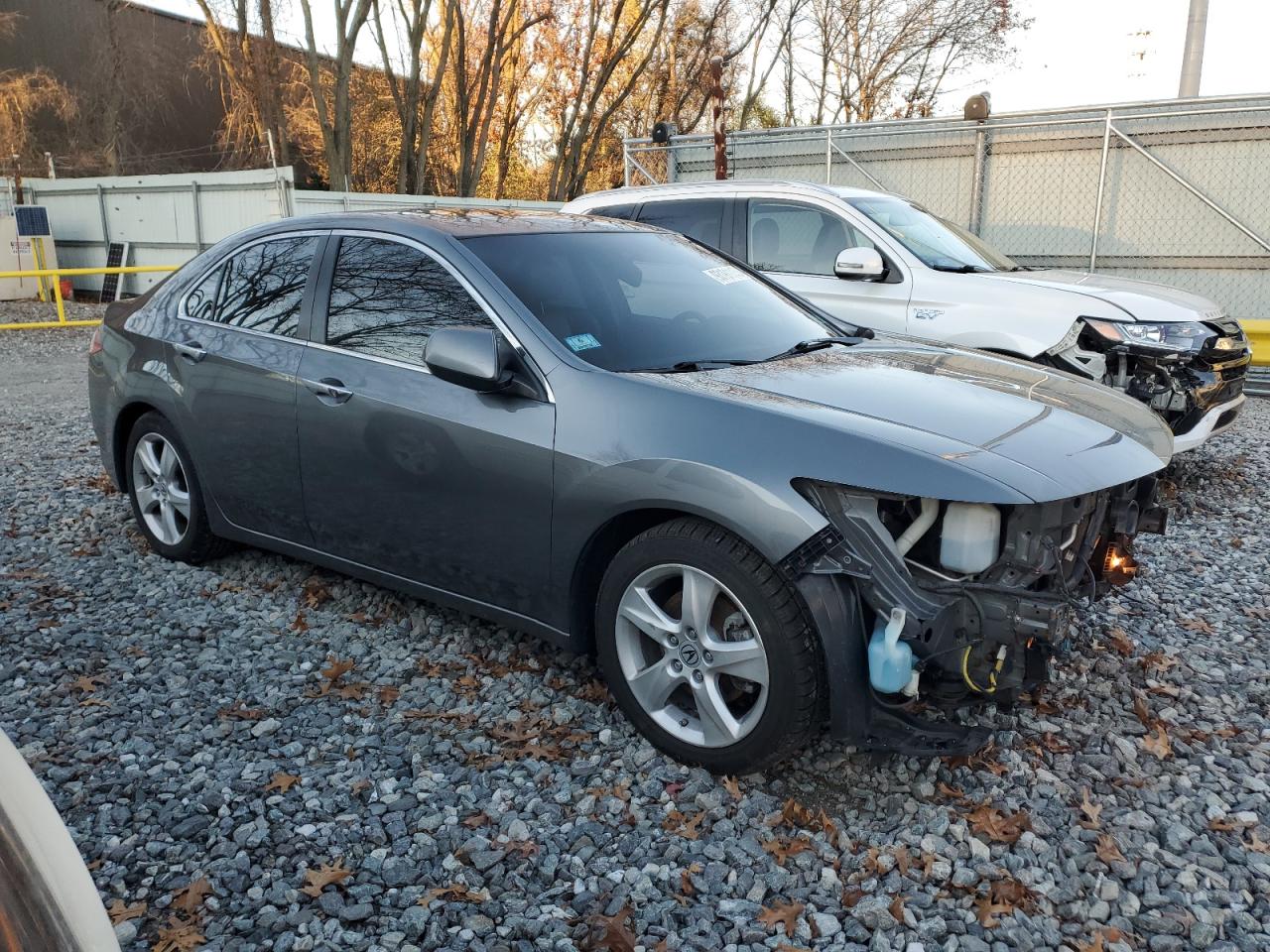 Acura TSX Image 2