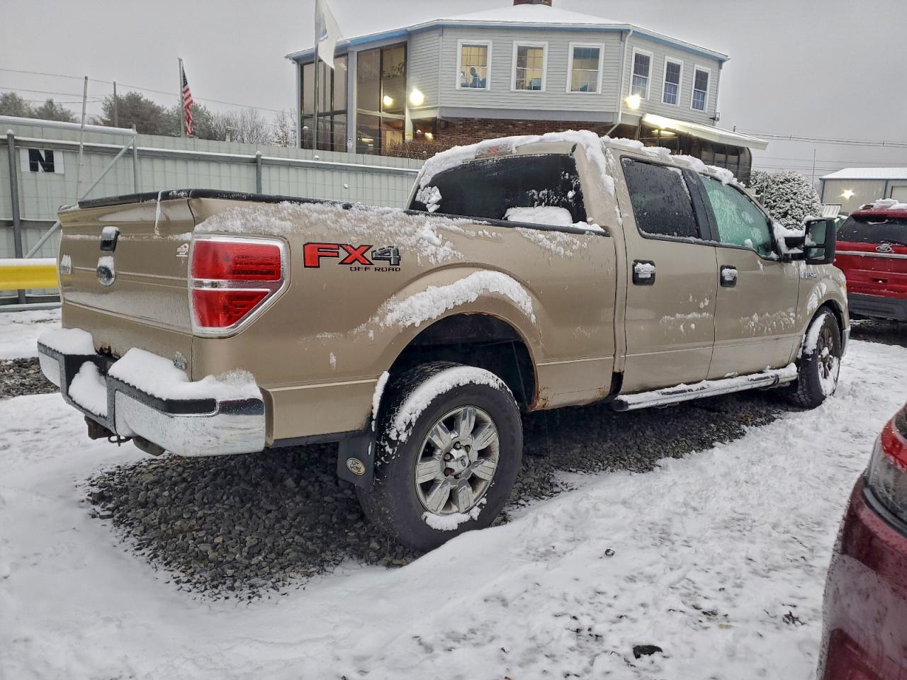 Ford F-150 Supercrew Image 3