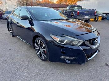  Salvage Nissan Maxima