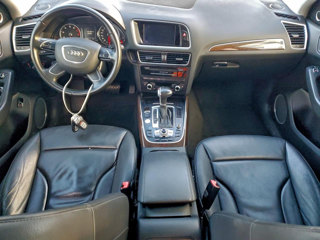 Audi Q5 Premium Plus Image 9