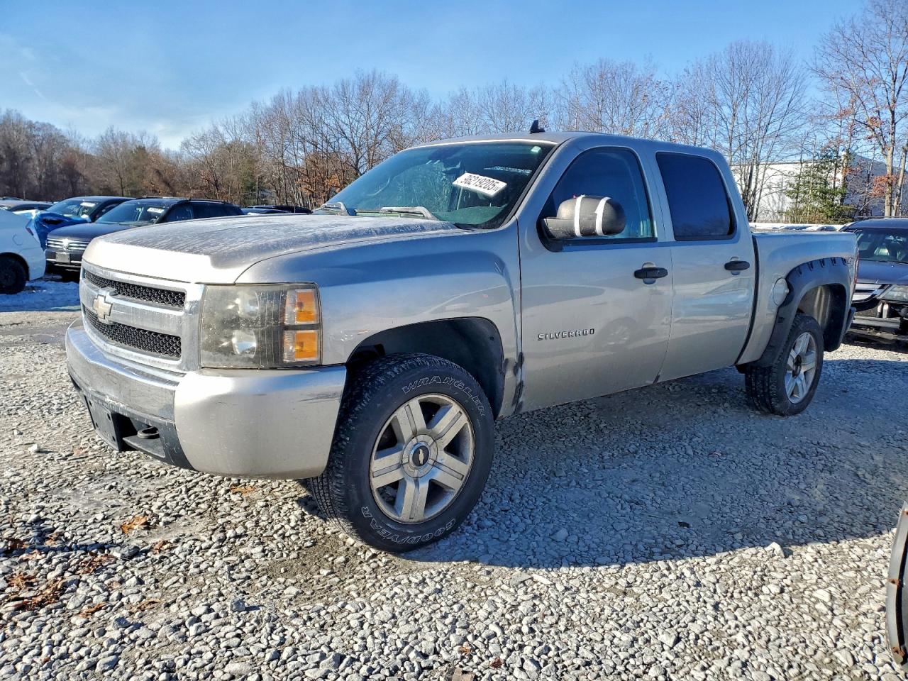 Chevrolet Silverado K1500 Crew Cab Image 1