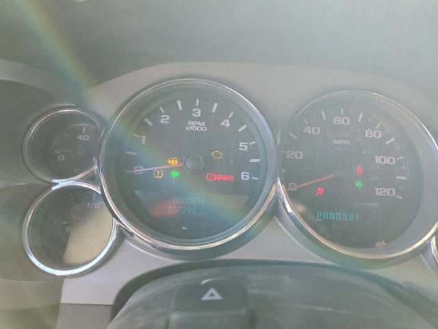 Chevrolet Silverado K1500 Crew Cab Image 8