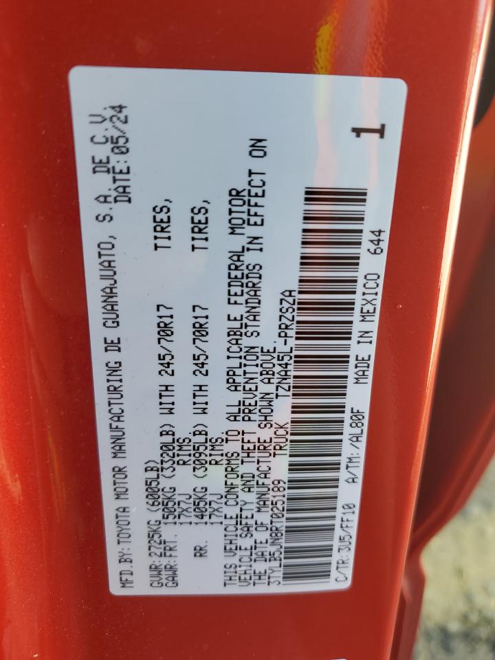 Toyota Tacoma Double Cab Image 11