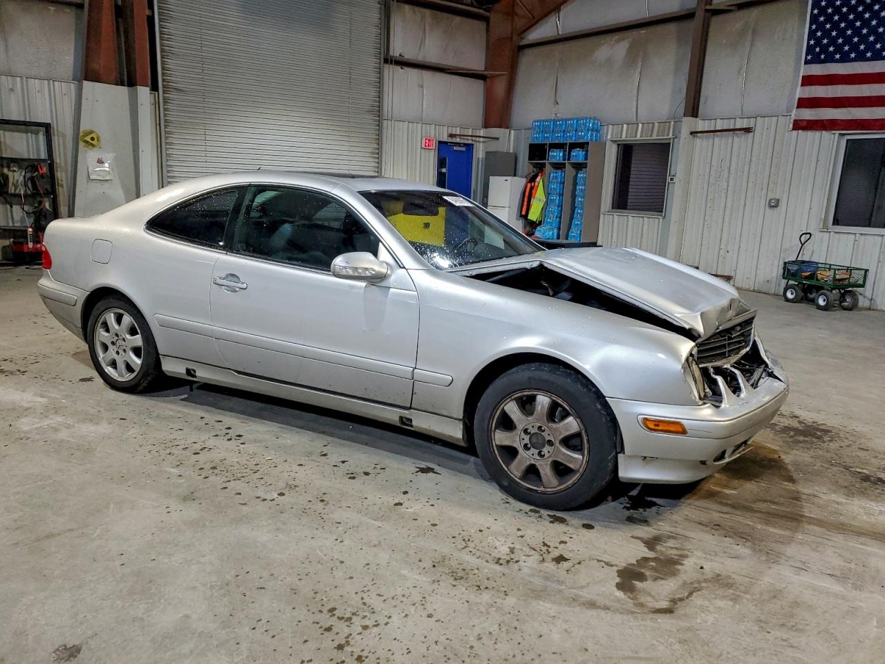 Mercedes-Benz Clk-class 320 Image 2