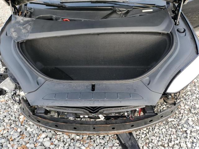 Tesla Model X Image 10