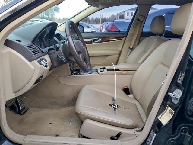 Mercedes-Benz C-Class 300 4matic Image 9