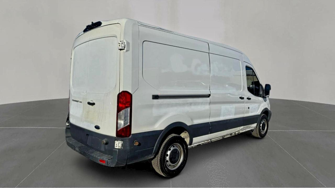 Ford Transit T-250 Image 2