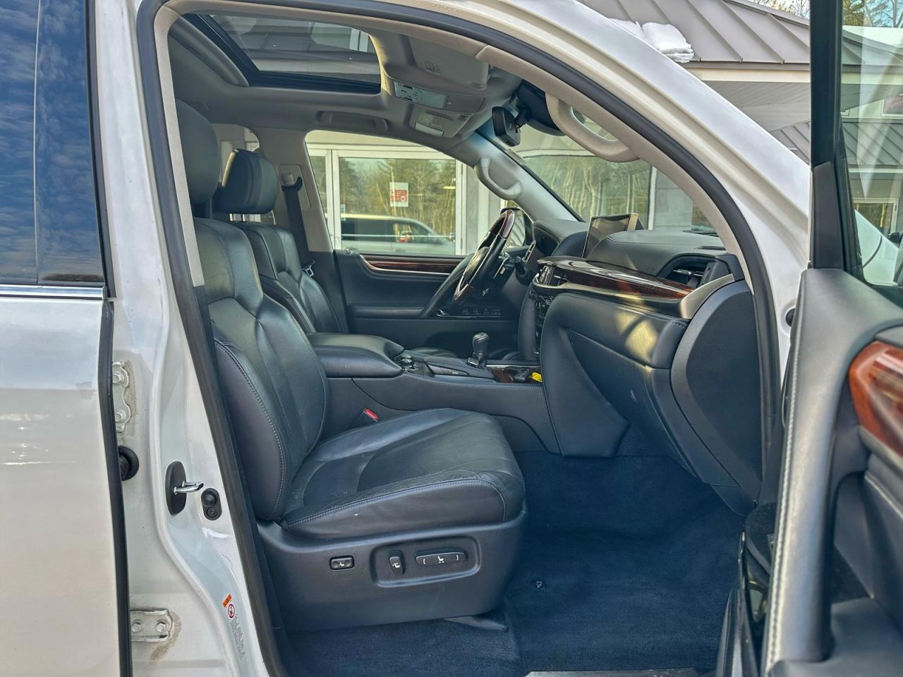 Lexus Lx570 570 Image 2
