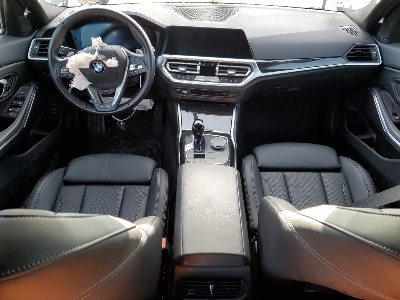 BMW 3 Series Image 5