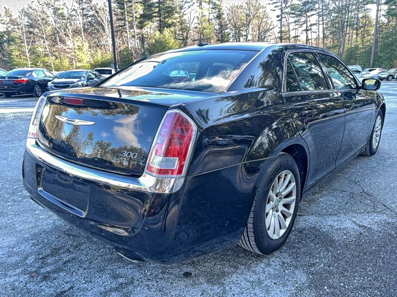 Chrysler 300 Image 7