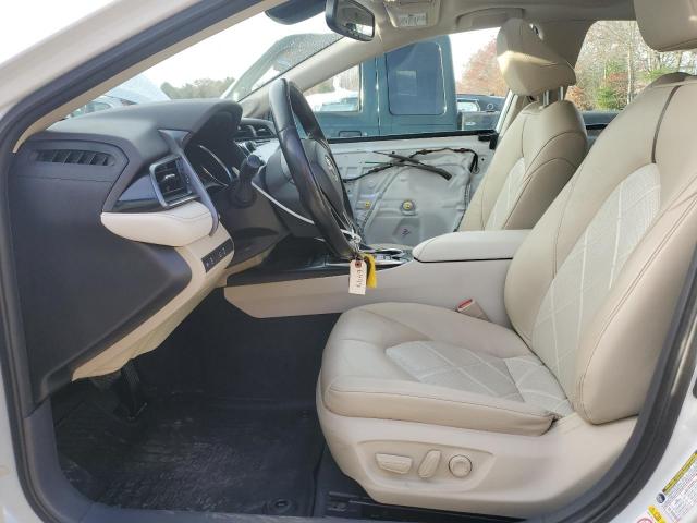 Toyota Camry Hybrid Image 6