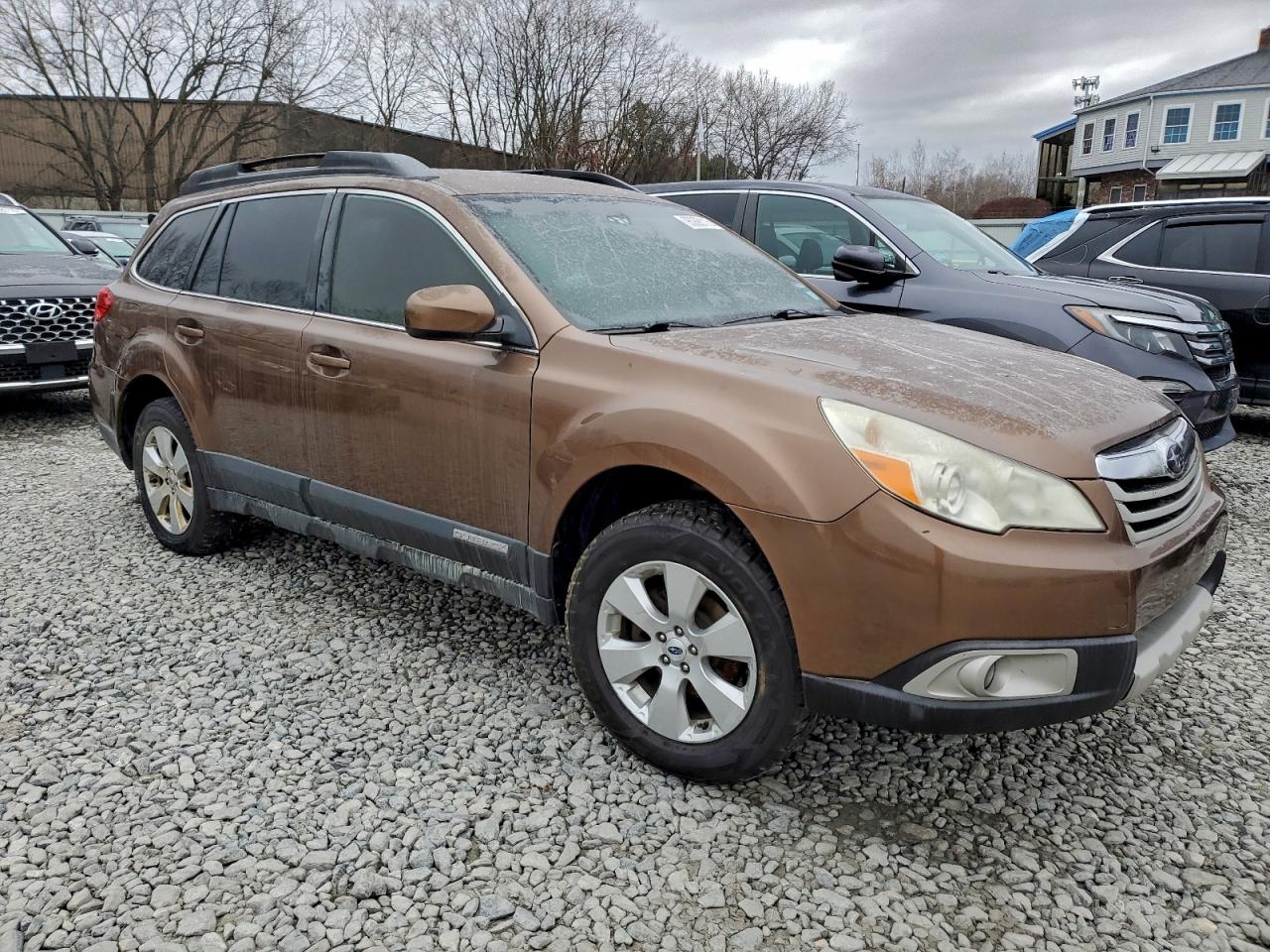 Subaru Outback 2.5i Limited Image 6