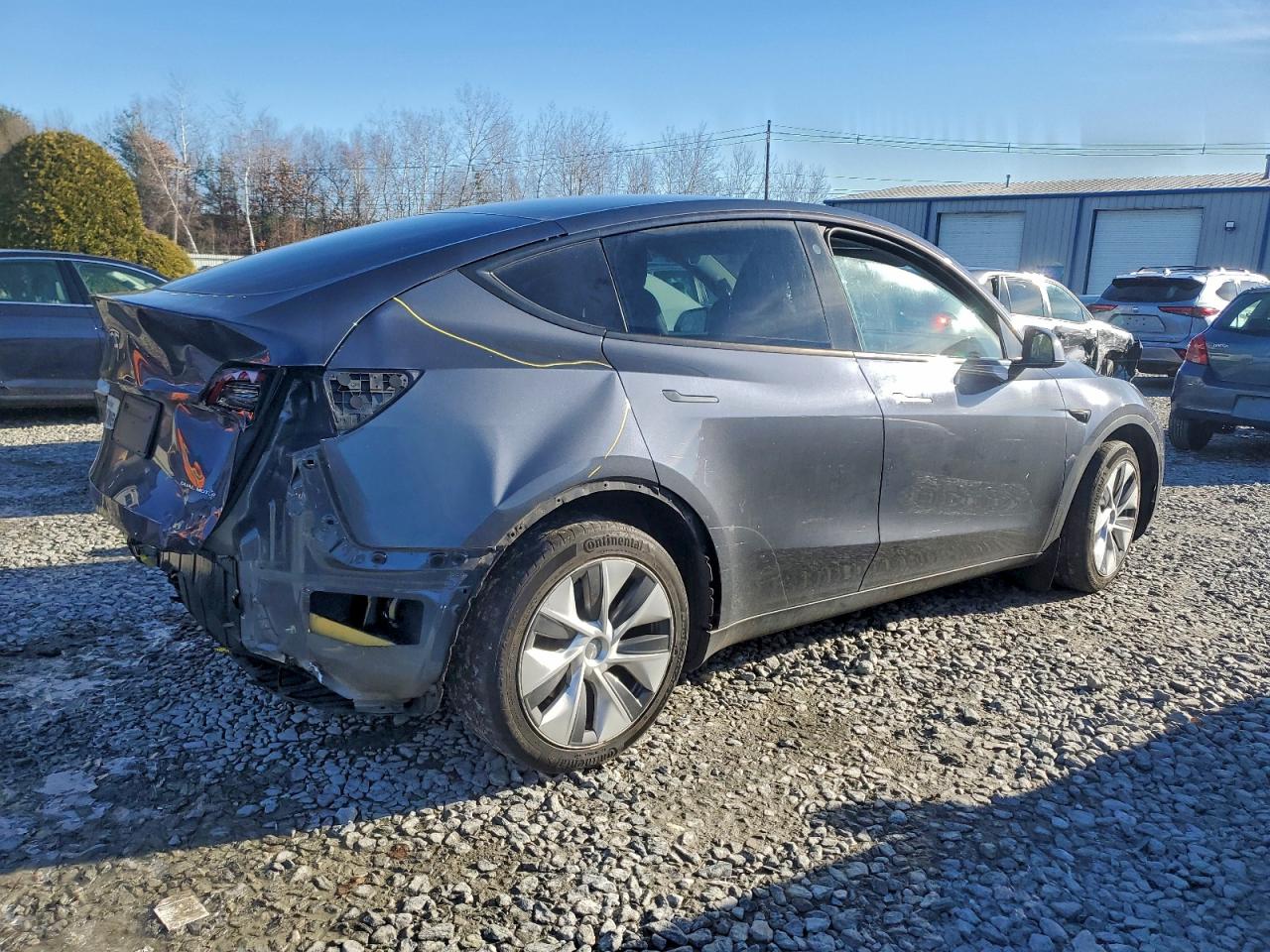 Tesla Model Y Image 13