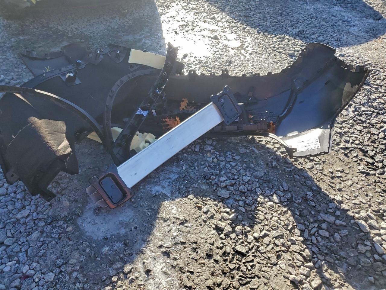 Tesla Model Y Image 9