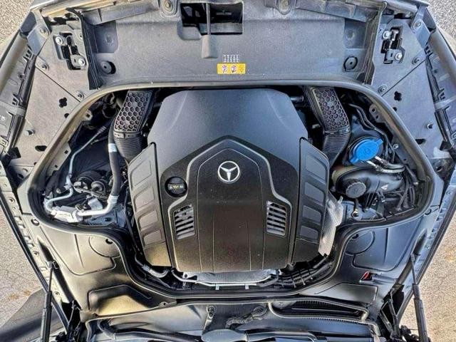 Mercedes-Benz S-Class 560 4matic Image 10