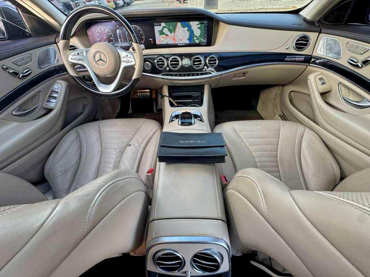 Mercedes-Benz S-Class 560 4matic Image 8