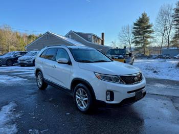  Salvage Kia Sorento