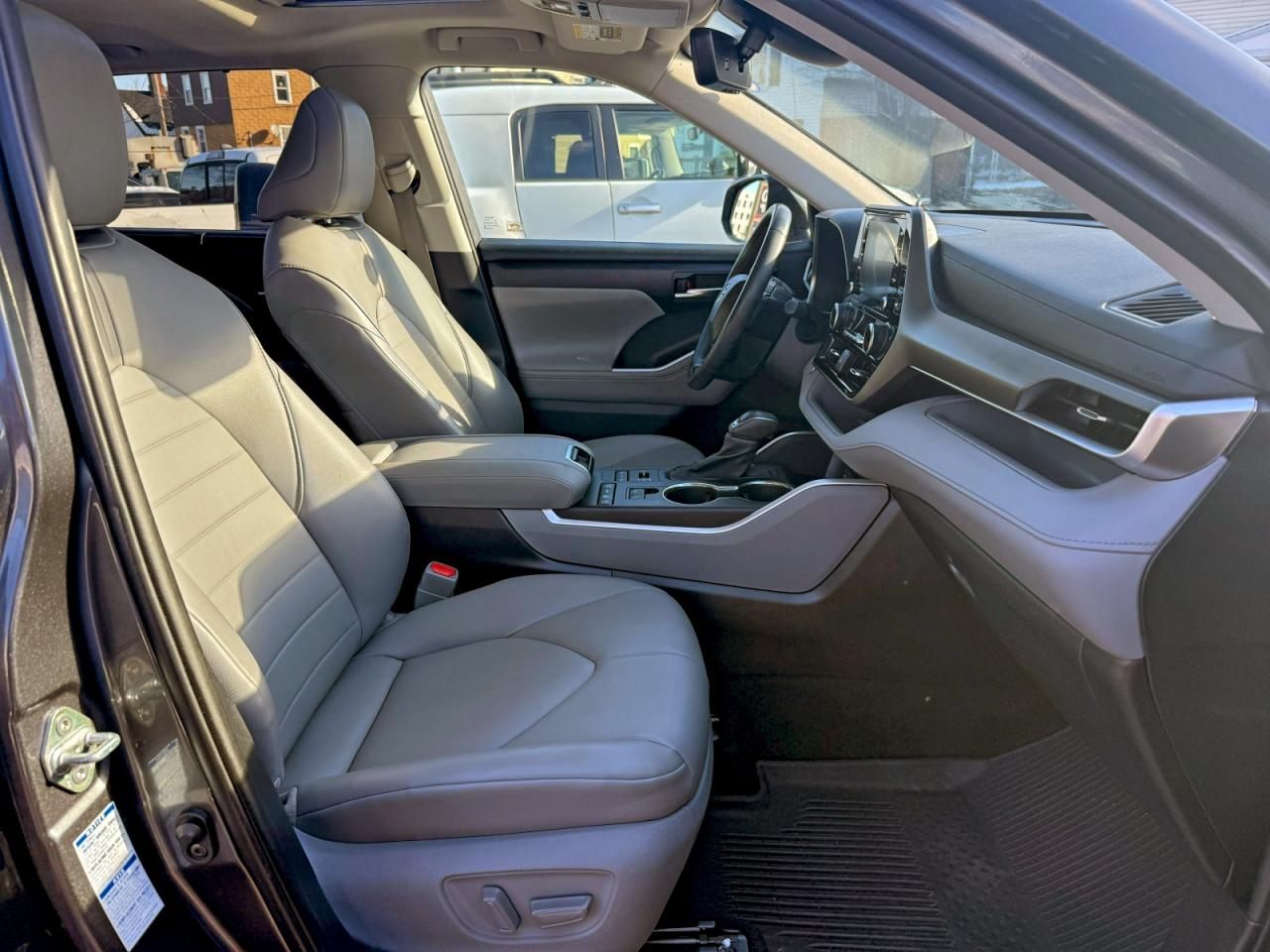 Toyota Highlander Xle Image 3