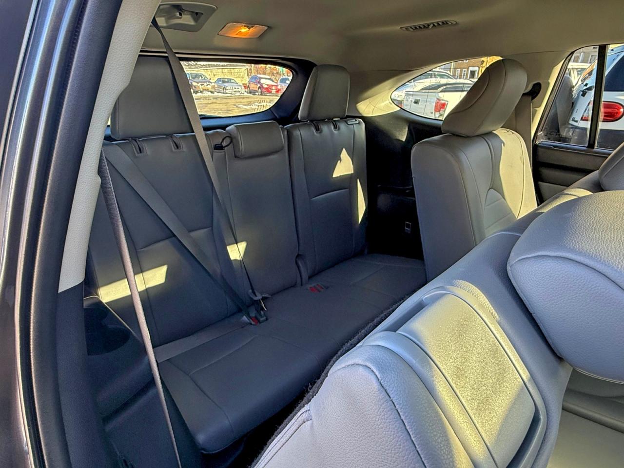 Toyota Highlander Xle Image 8