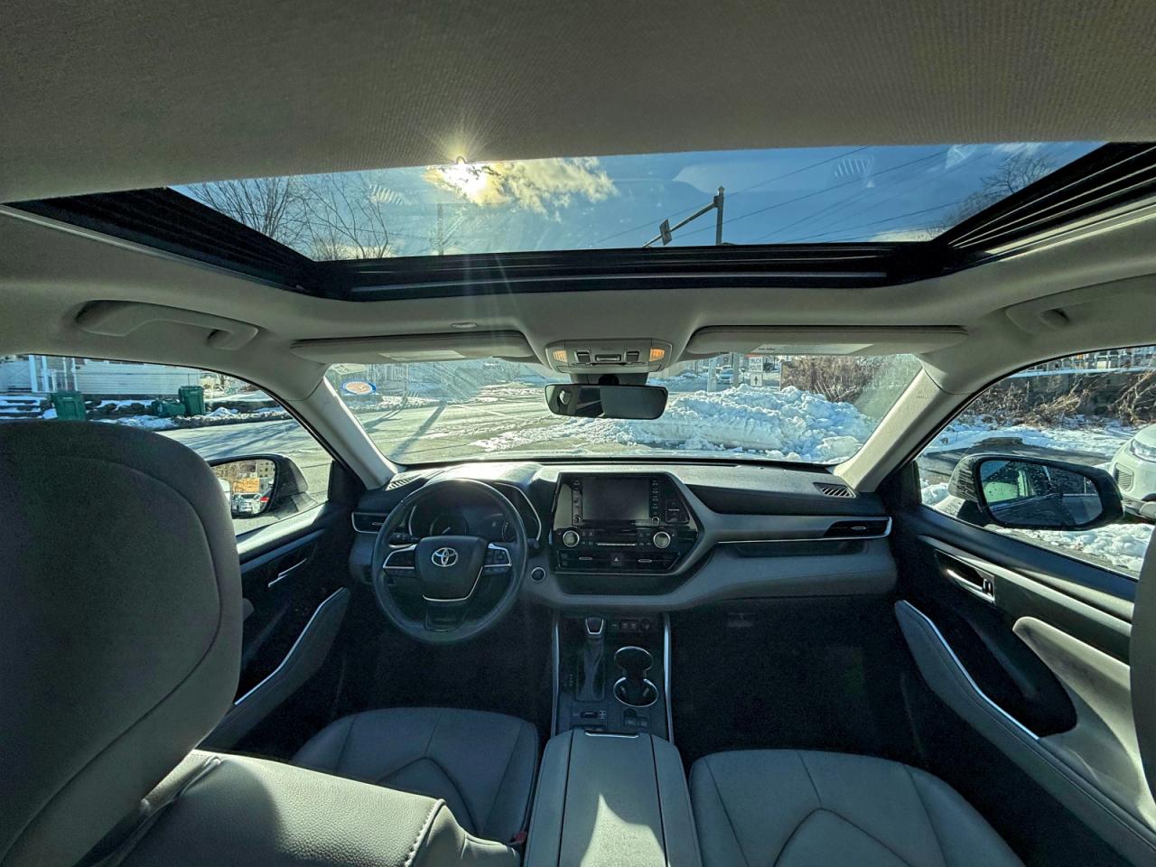 Toyota Highlander Xle Image 9