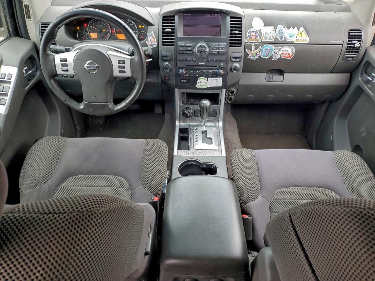 Nissan Pathfinder S Image 9