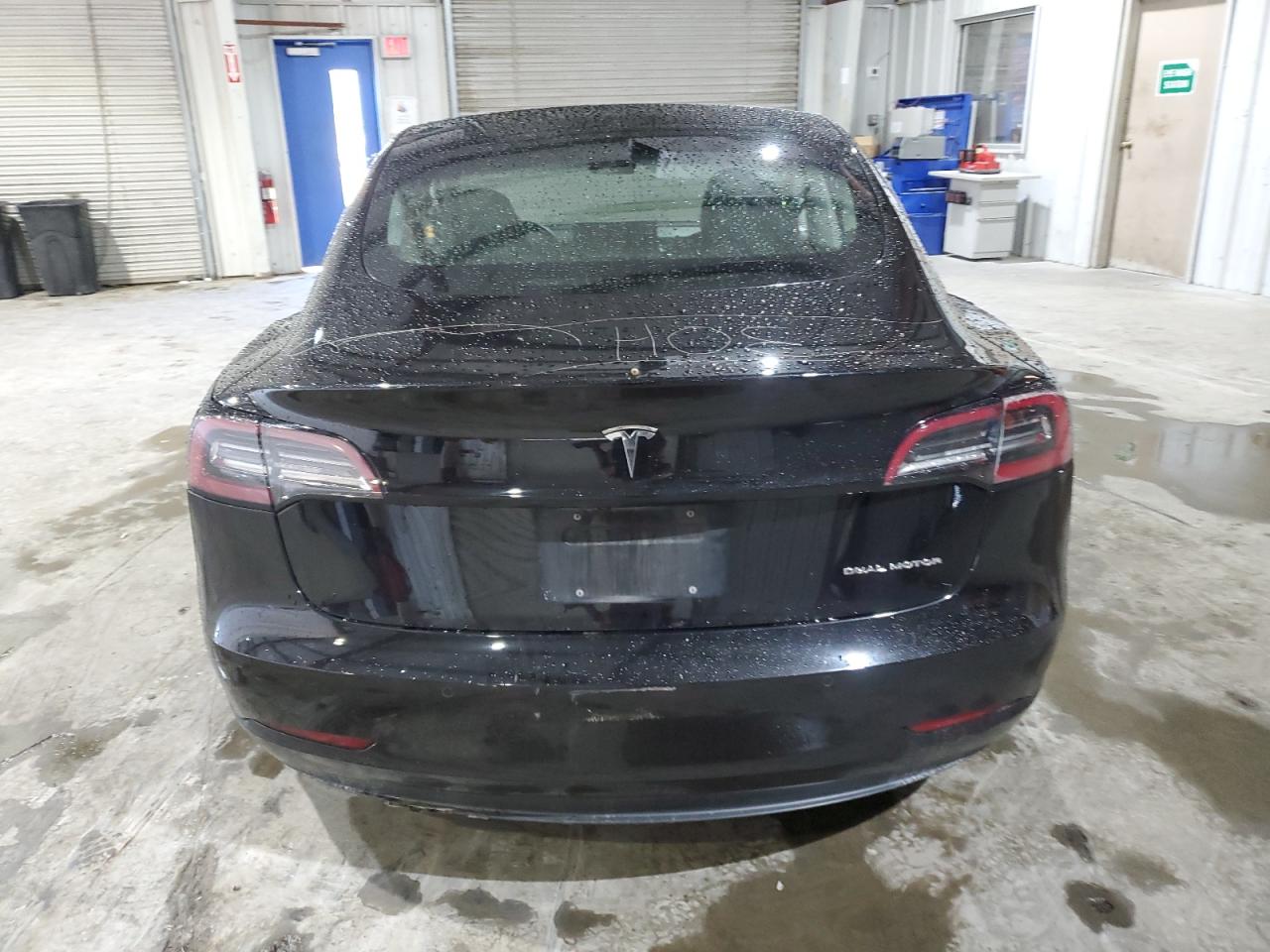 Tesla Model 3 Image 6