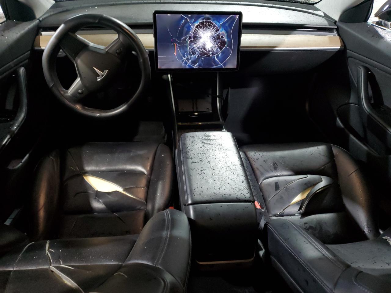 Tesla Model 3 Image 5
