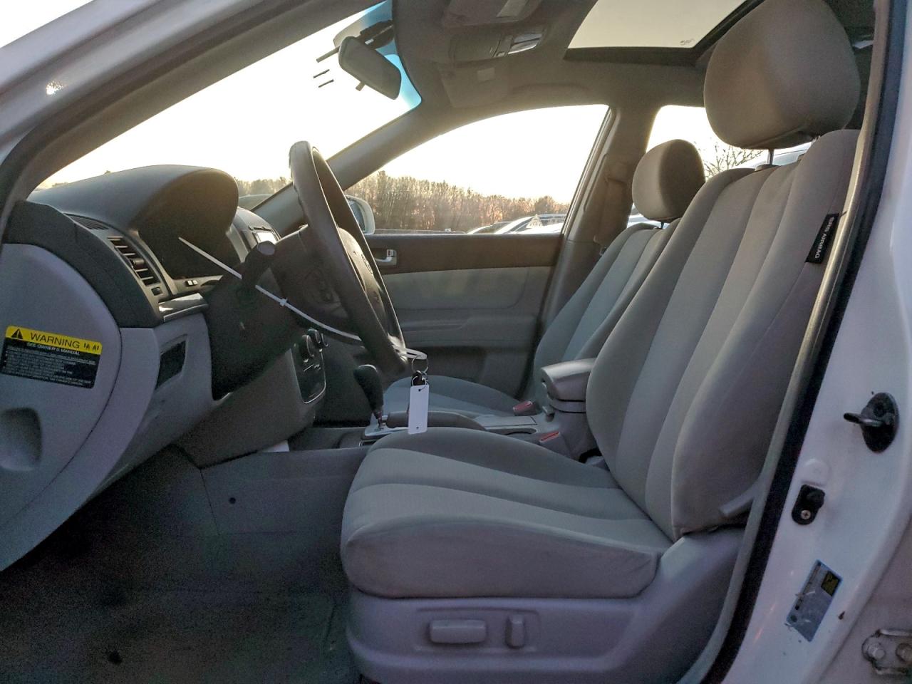 Hyundai SONATA Gls Image 3