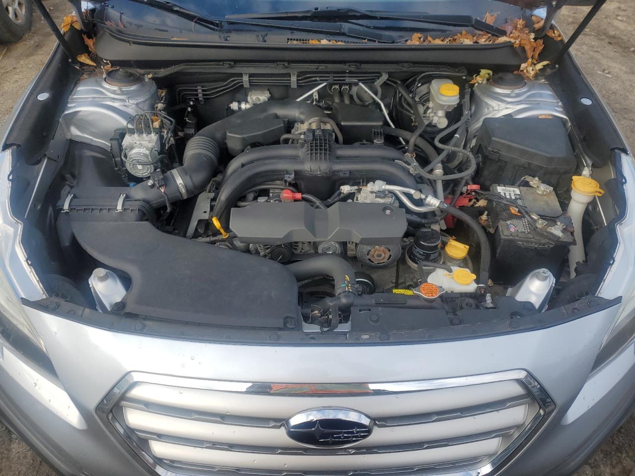 Subaru Outback 2.5i Limited Image 9