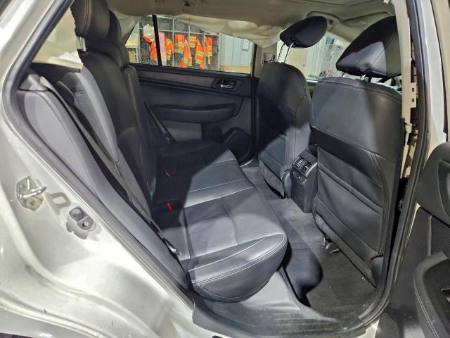 Subaru Outback 2.5i Limited Image 13
