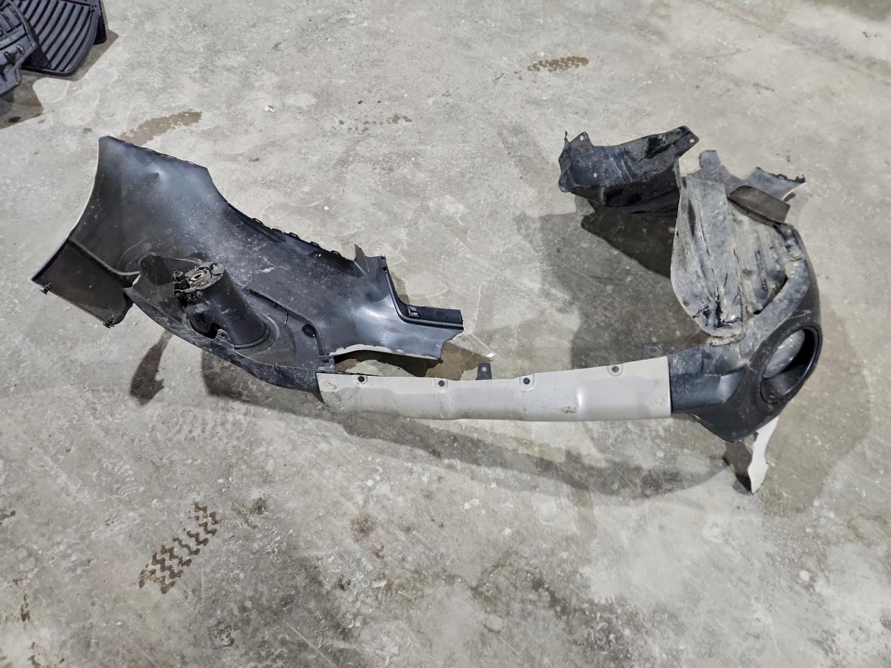 Subaru Outback 2.5i Limited Image 2