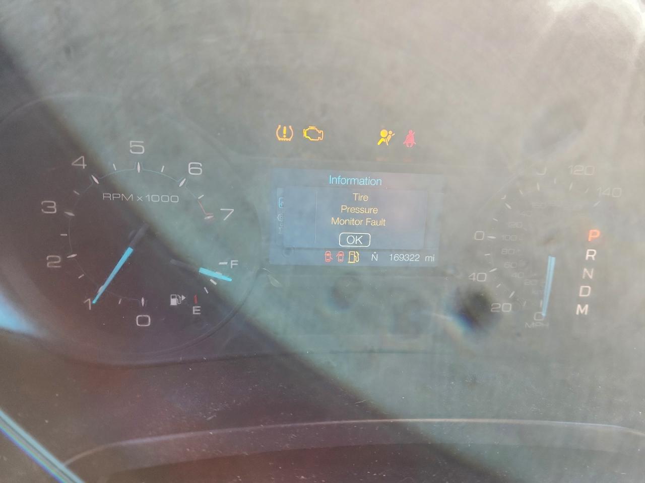 Ford Explorer Image 11