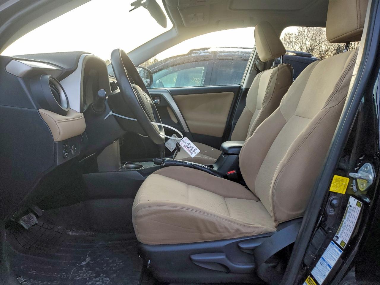 Toyota RAV4 Xle Image 12