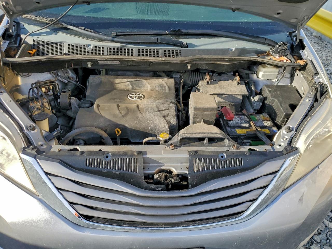 Toyota Sienna Xle Image 10