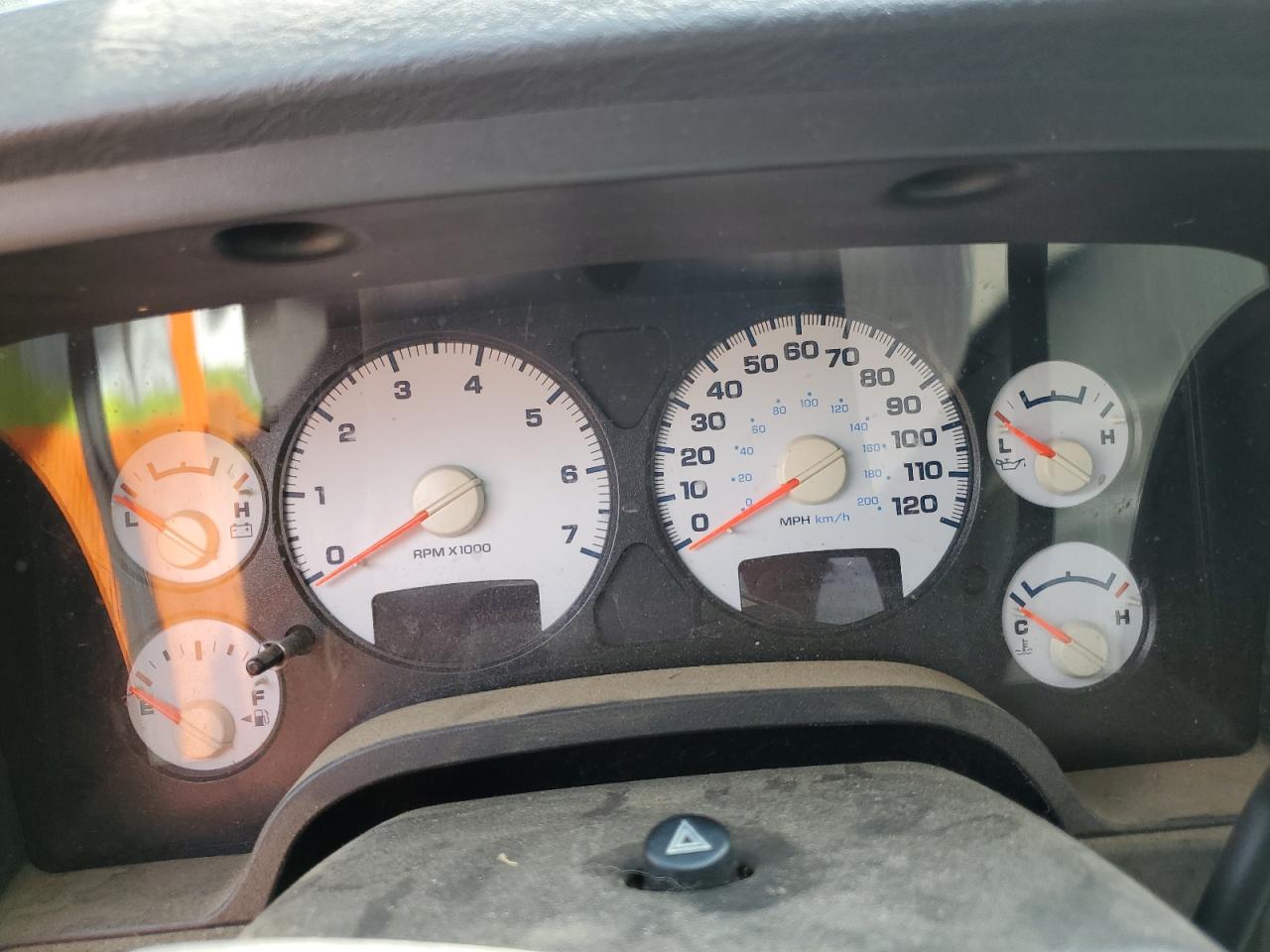 Dodge Ram 1500 St Image 10