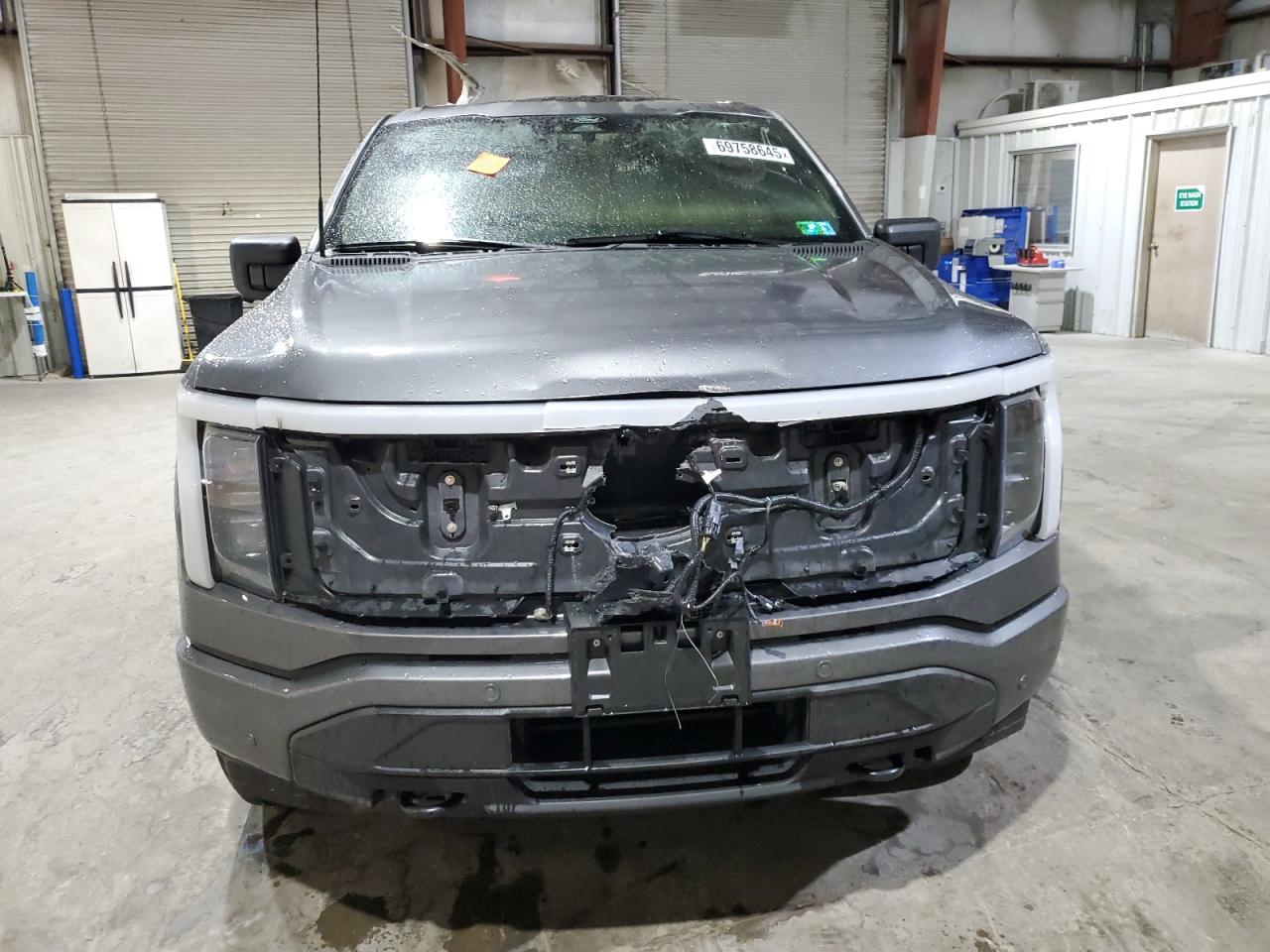 Ford F-150 Lightning Xlt Image 5