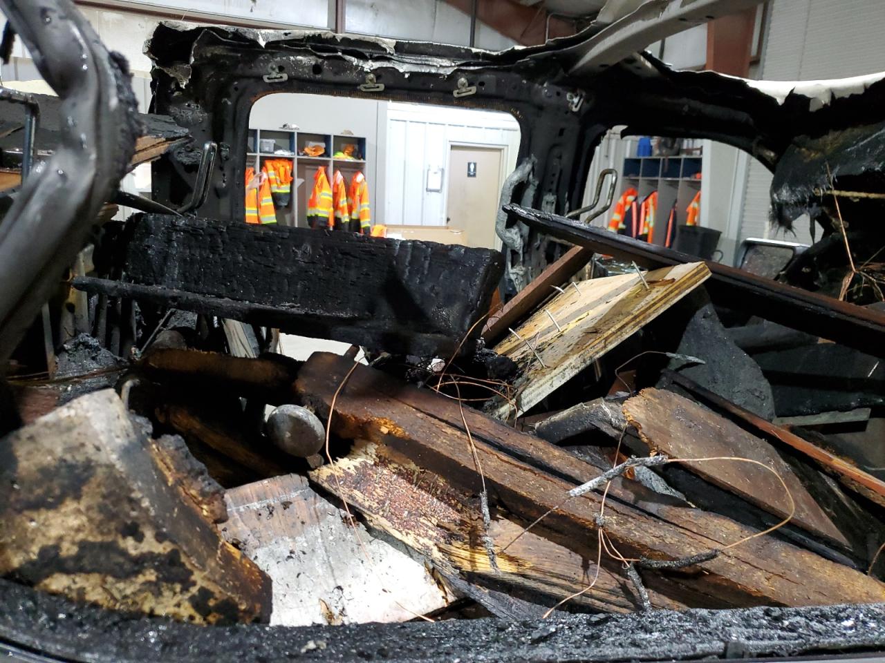 Ford F-150 Lightning Xlt Image 8