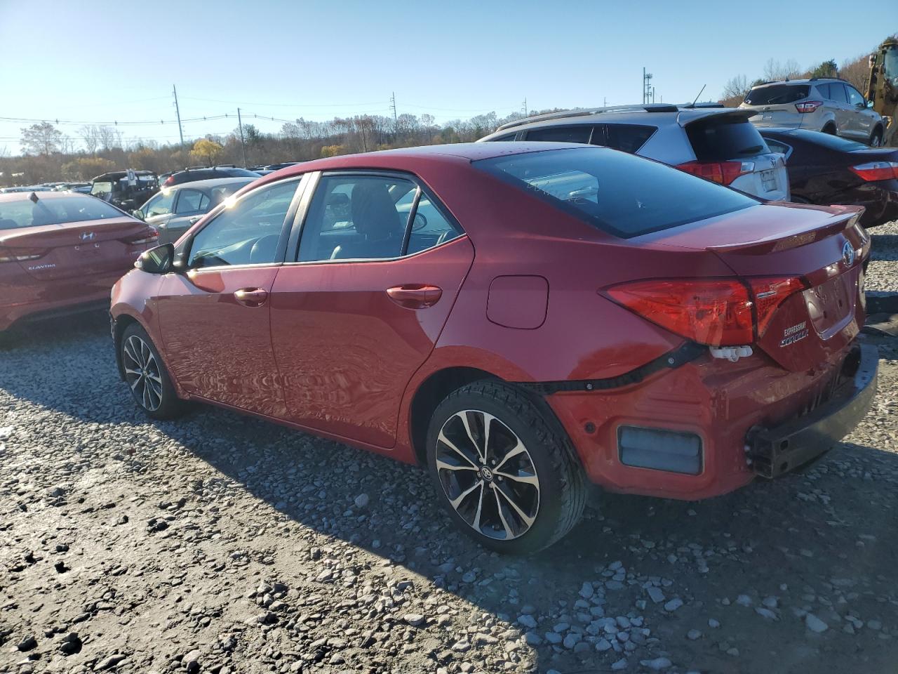 Toyota Corolla L Image 2