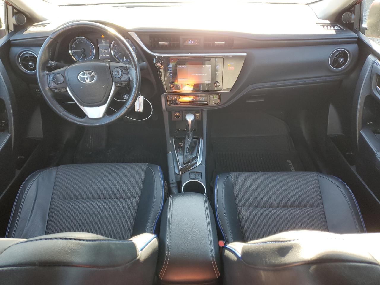 Toyota Corolla L Image 13