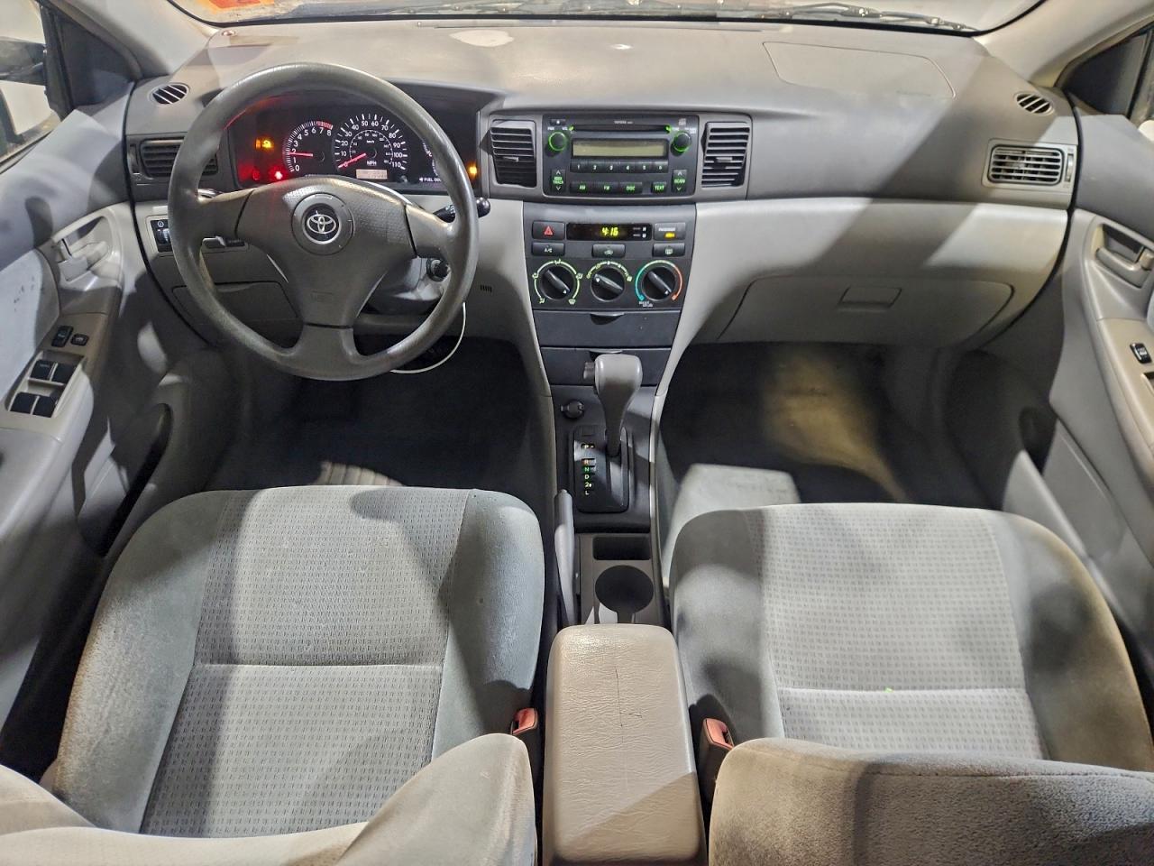 Toyota Corolla Ce Image 9