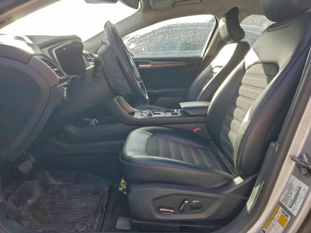 Ford Fusion Se Image 8